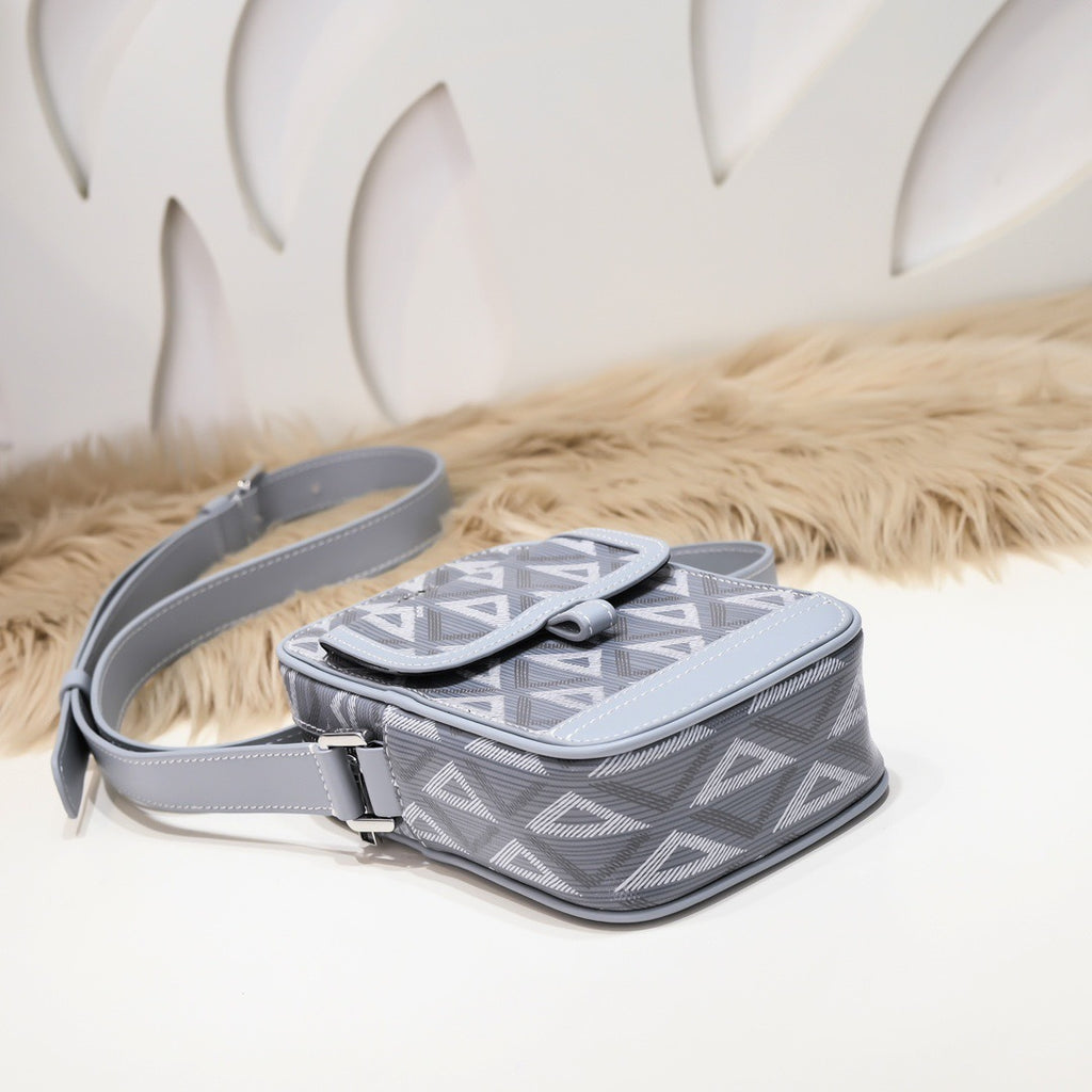 DIOR MESSENGER BAG