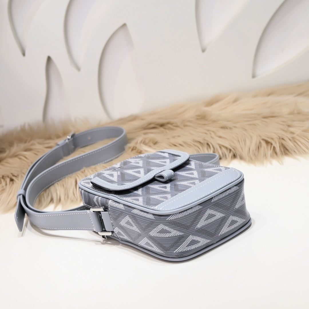 DIOR MESSENGER BAG