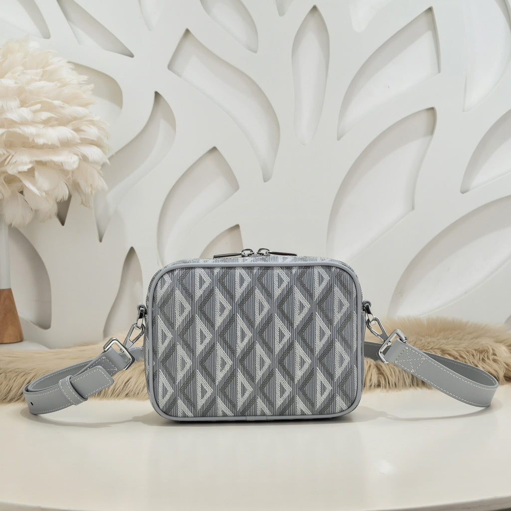 DIOR MESSENGER BAG