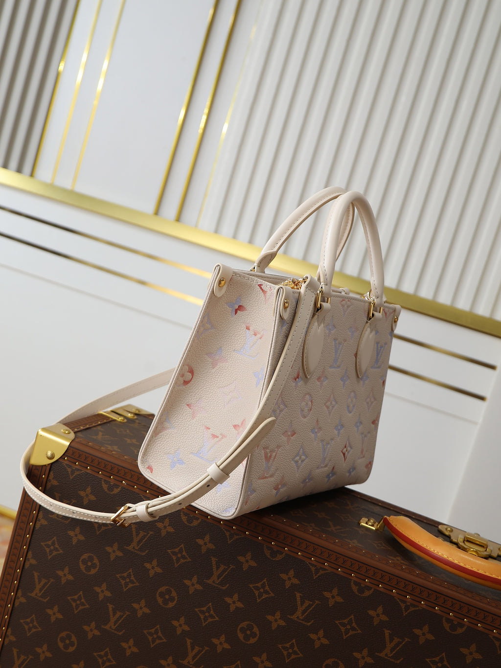 LV WOMENS BAG