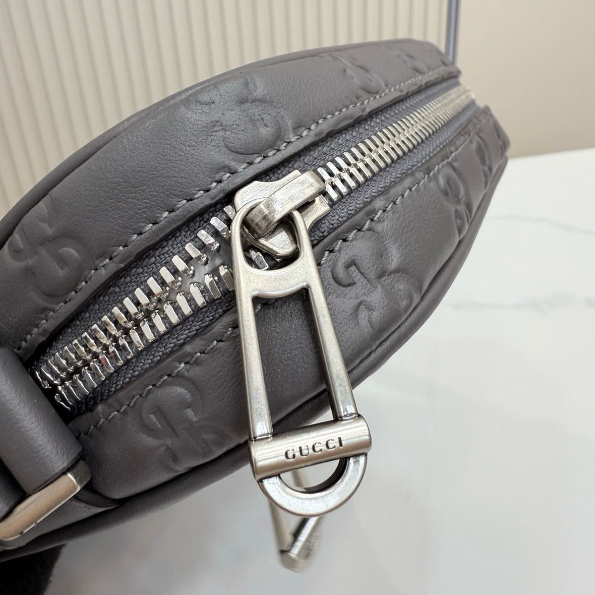 GUCCI MESSENGER BAG