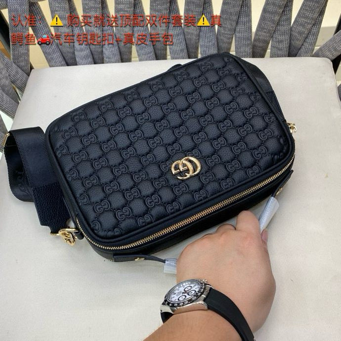 GUCCI MESSENGER BAG