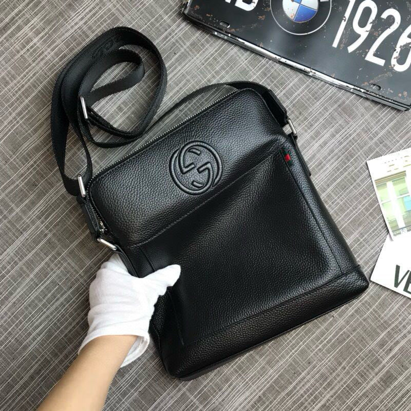 GUCCI MESSENGER BAG