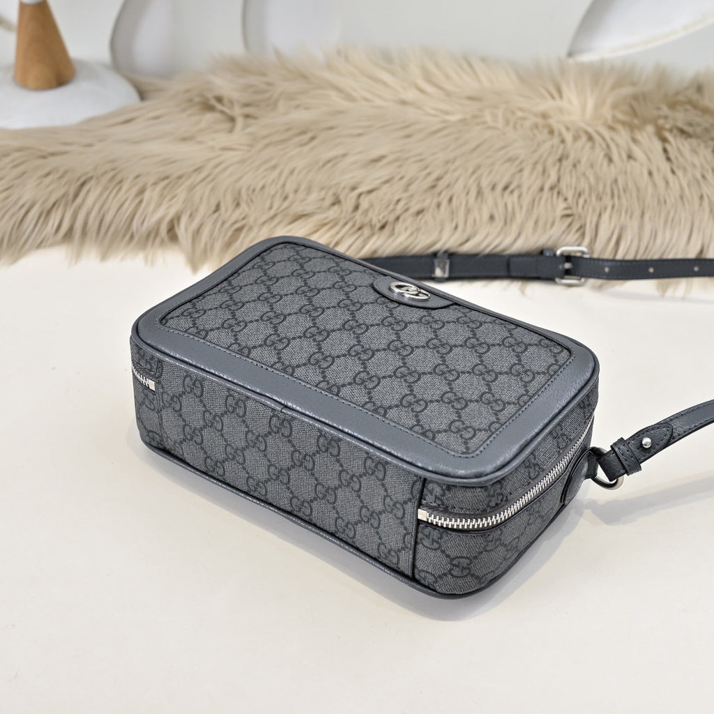 GUCCI MESSENGER BAG