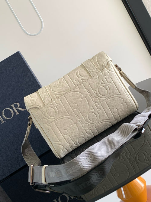 DIOR MESSENGER BAG