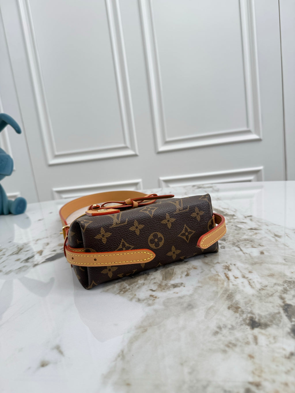 LV WOMENS BAG