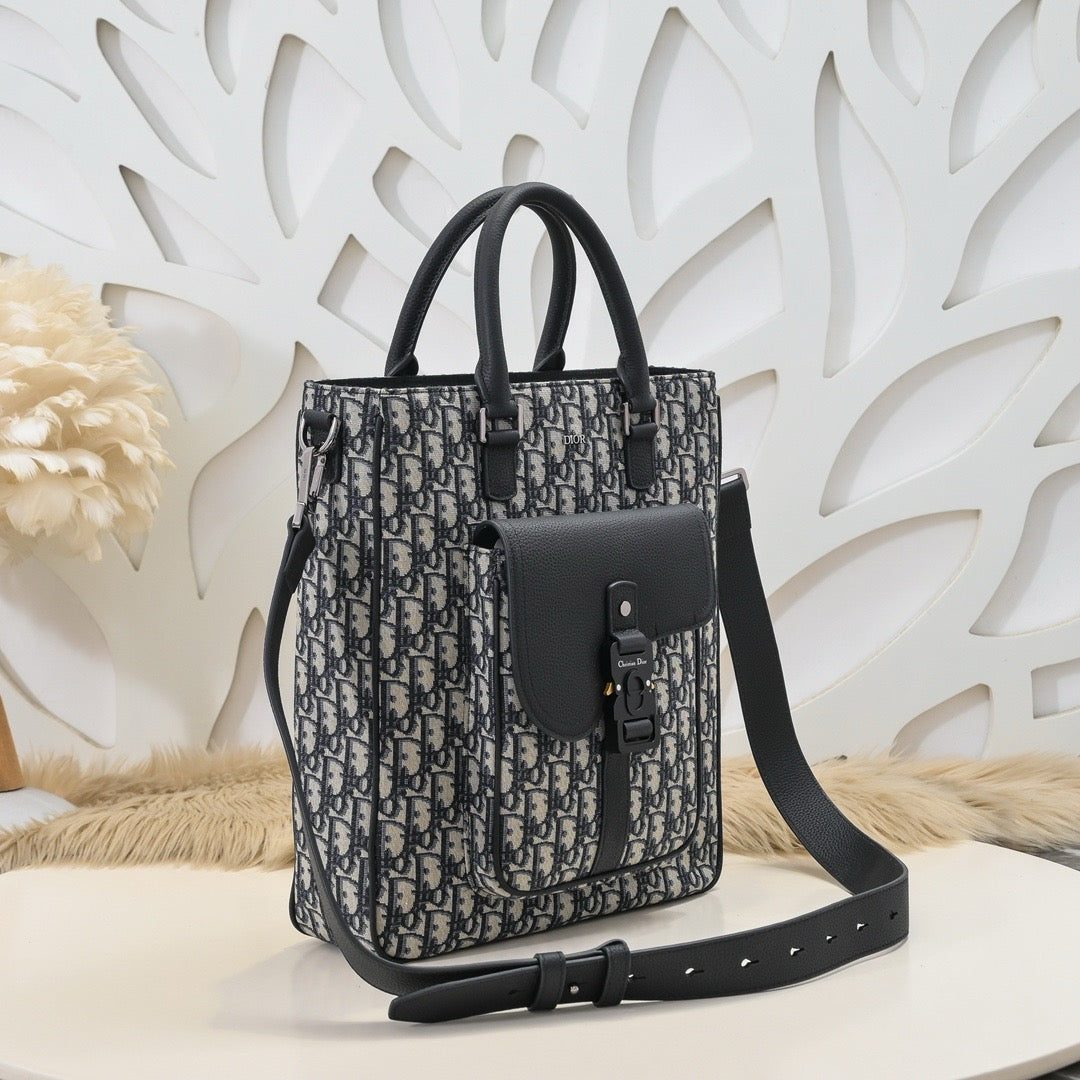 DIOR MESSENGER BAG