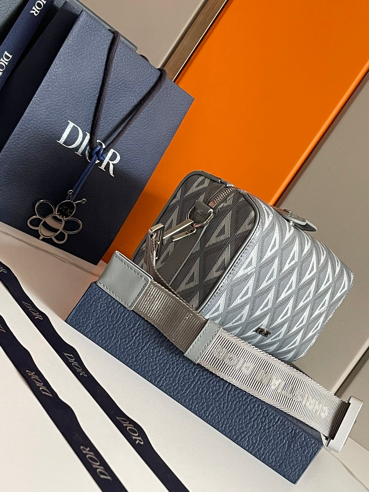 DIOR MESSENGER BAG
