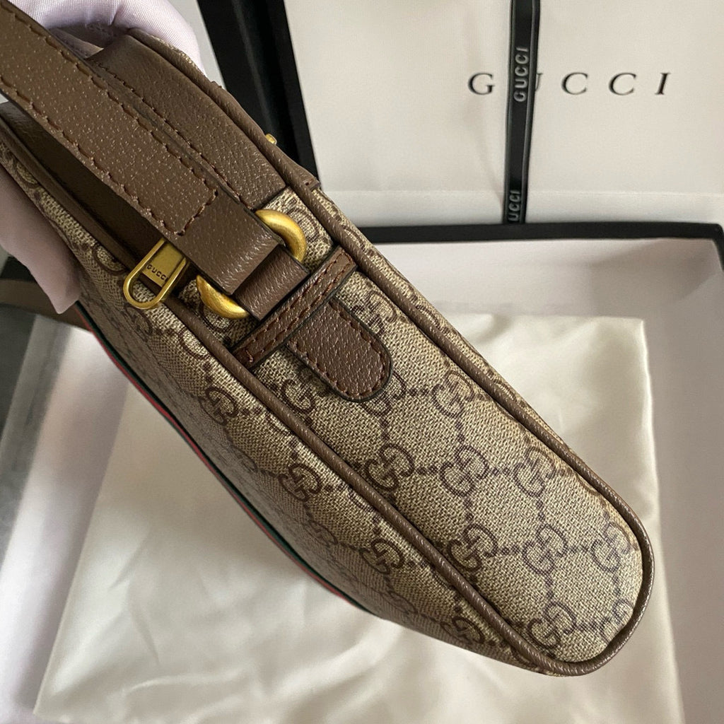 GUCCI MESSENGER BAG