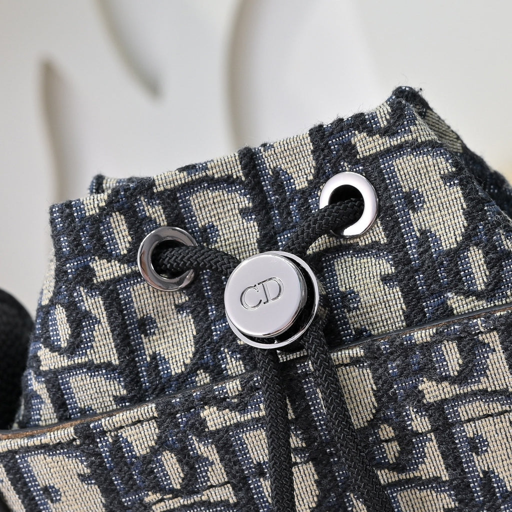 DIOR MESSENGER BAG