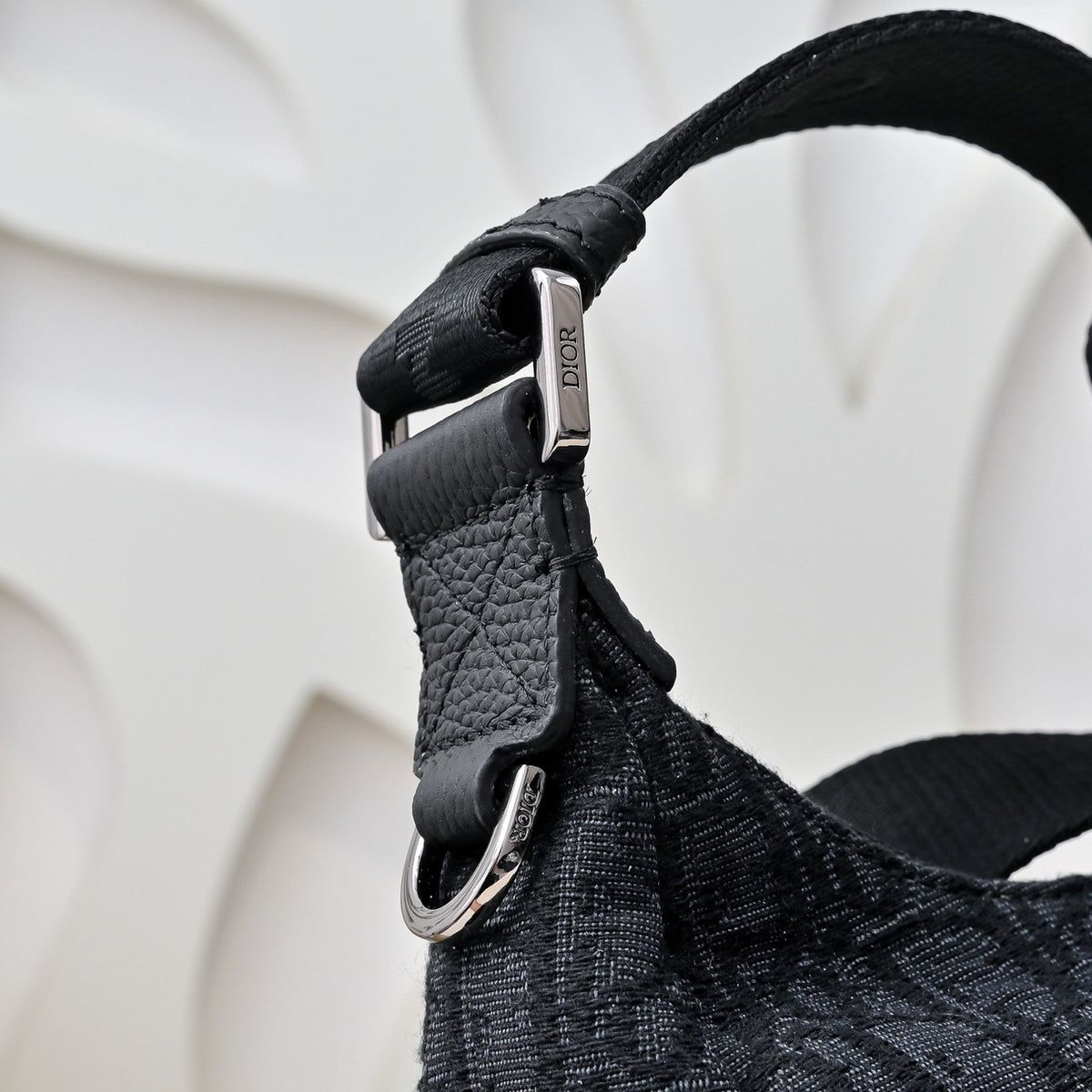 DIOR MESSENGER BAG