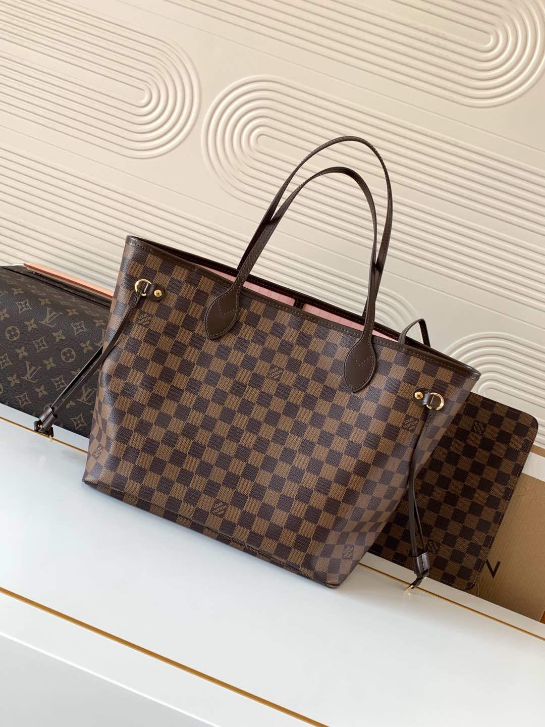LV WOMENS BAG