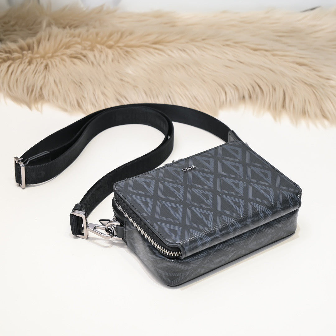 DIOR MESSENGER BAG