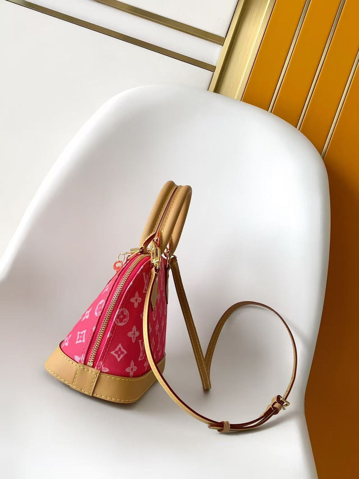 LV WOMENS BAG