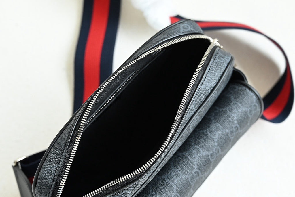 GUCCI MESSENGER BAG