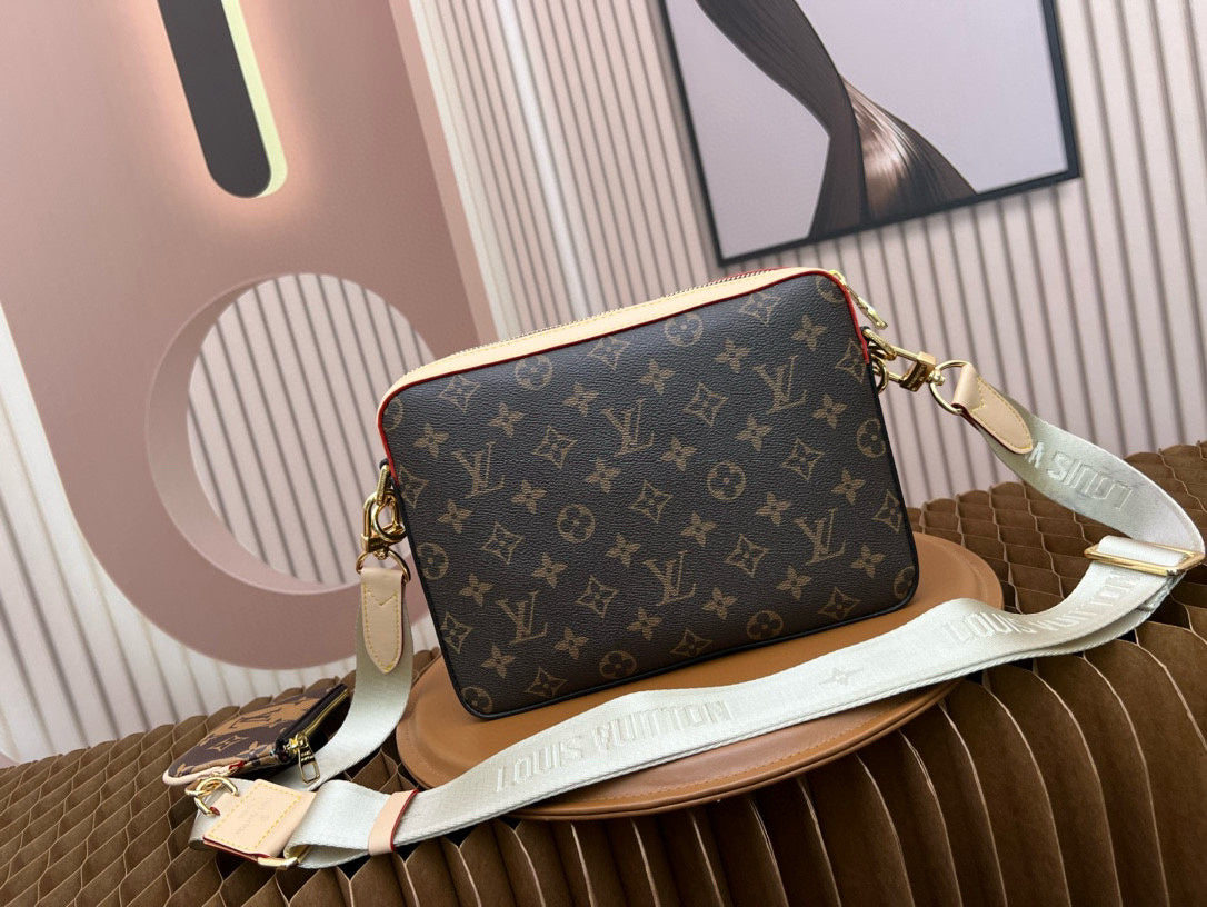 LV MESSENGER BAG