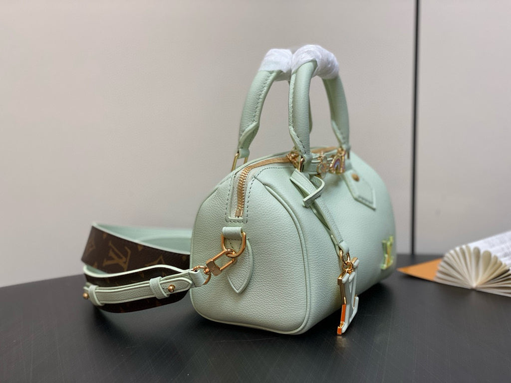 LV WOMENS BAG