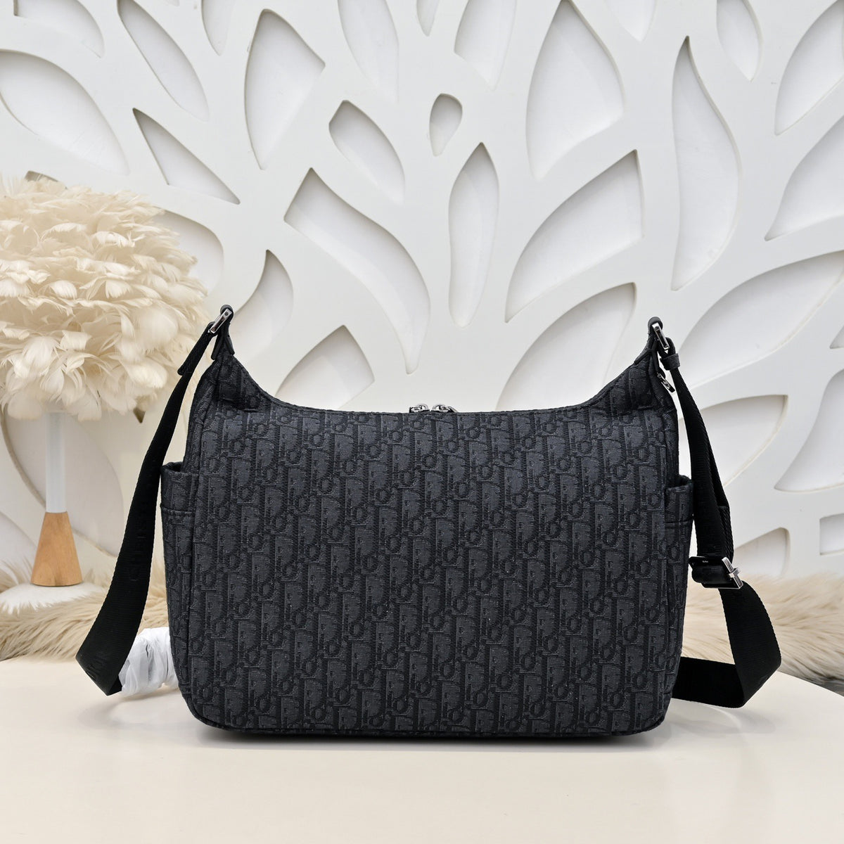 DIOR MESSENGER BAG