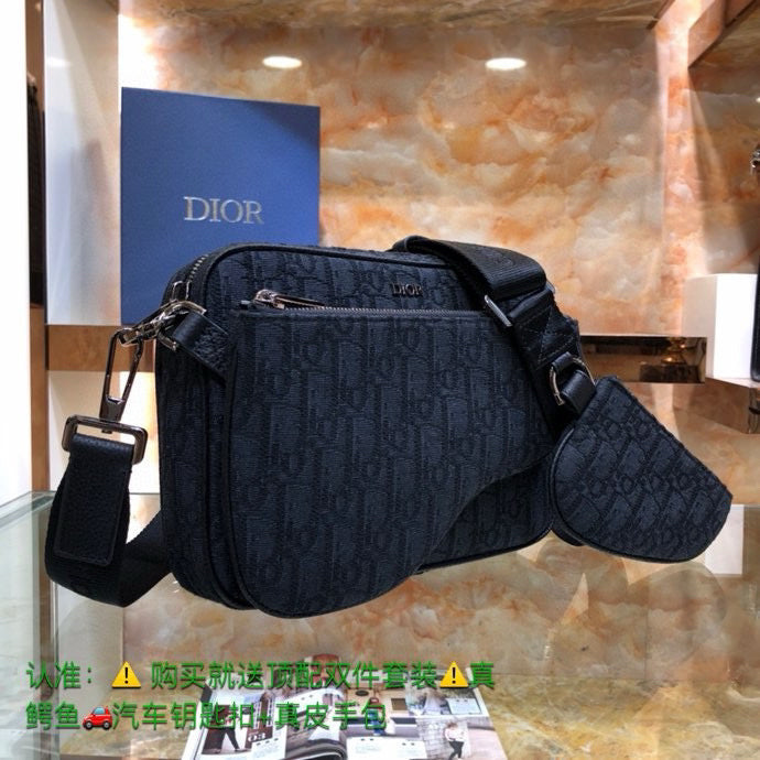 DIOR MESSENGER BAG