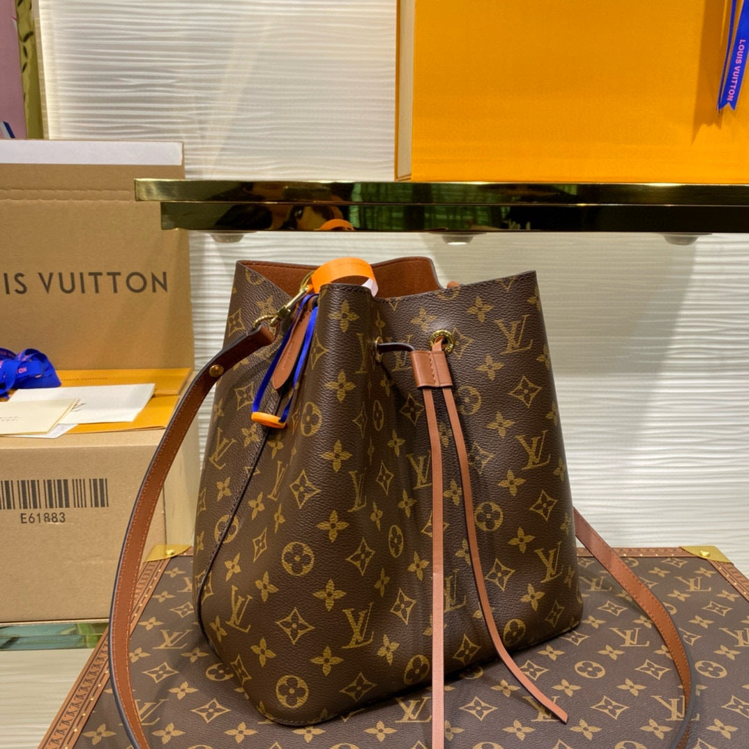 LV WOMENS BAG