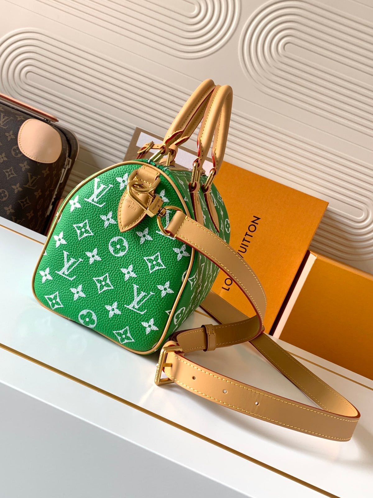 LV WOMENS BAG