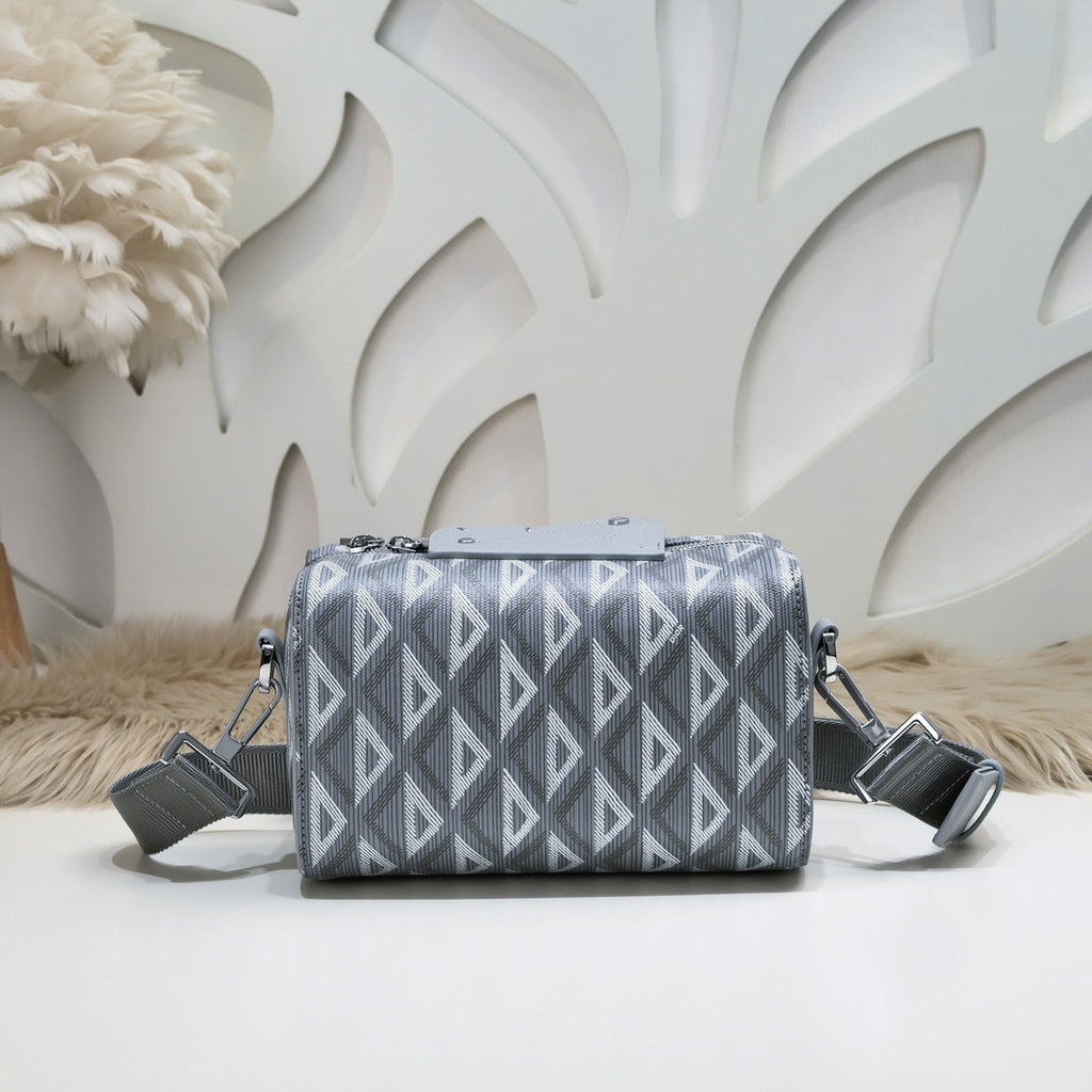 DIOR MESSENGER BAG