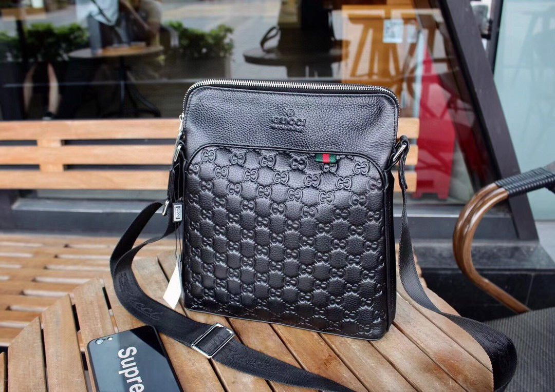 GUCCI MESSENGER BAG