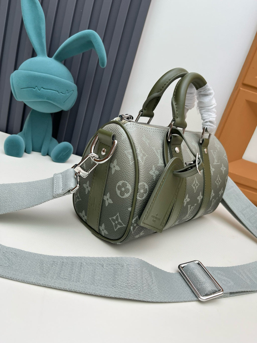 LV WOMENS BAG