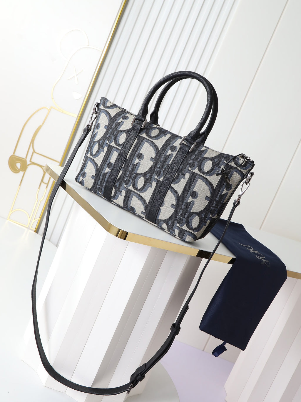 DIOR MESSENGER BAG