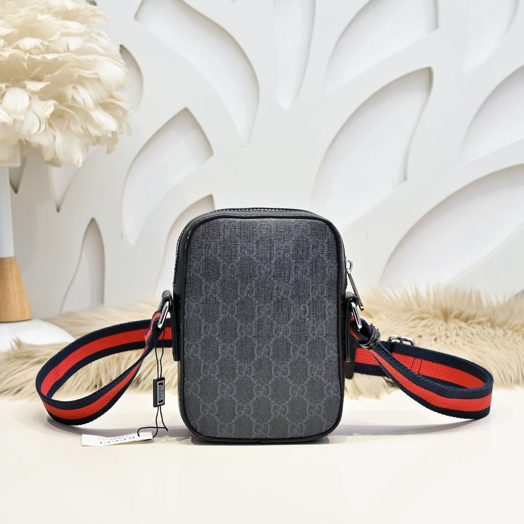 GUCCI MESSENGER BAG