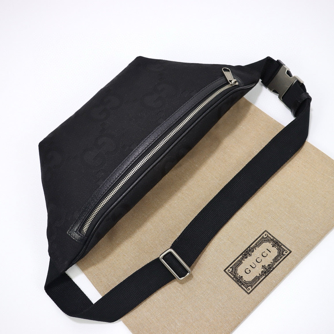 GUCCI MESSENGER BAG
