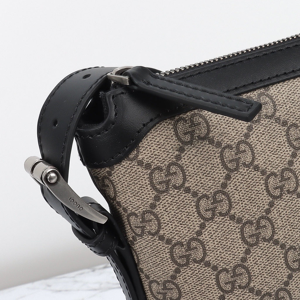 GUCCI MESSENGER BAG