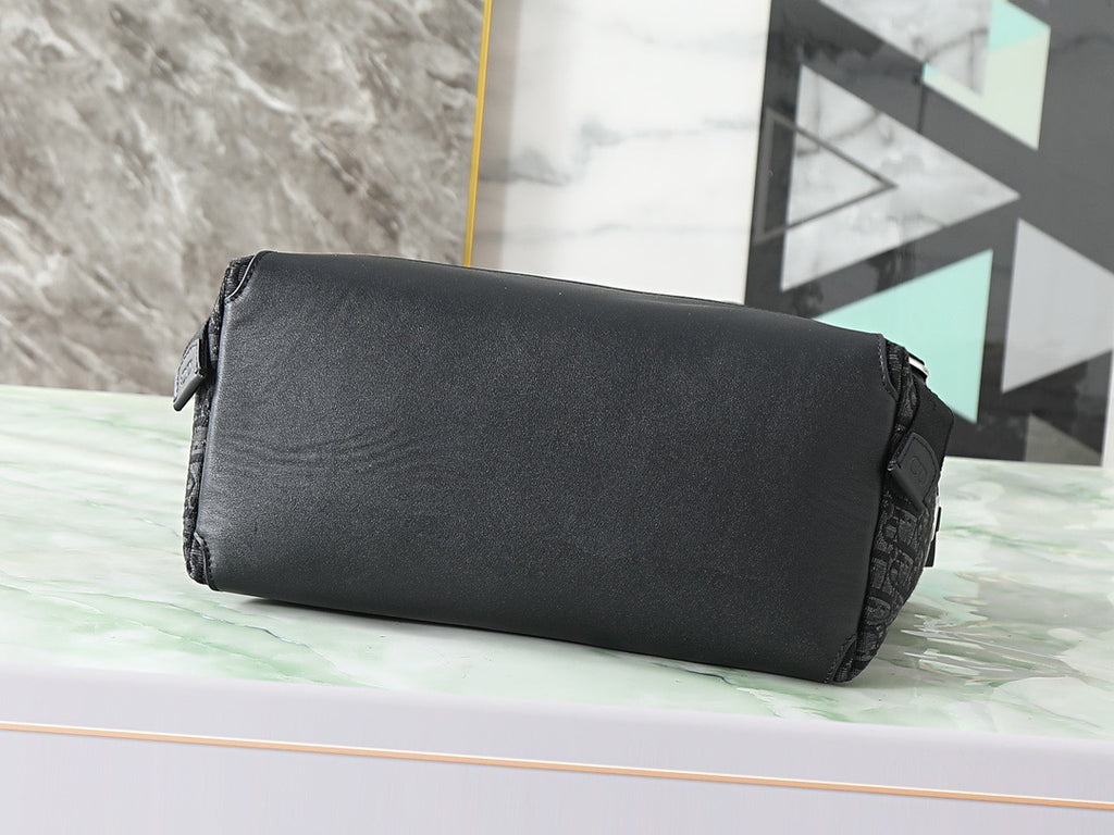 DIOR MESSENGER BAG