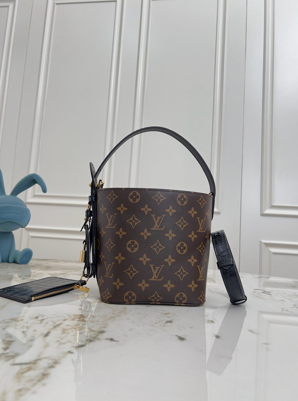 LV WOMENS BAG