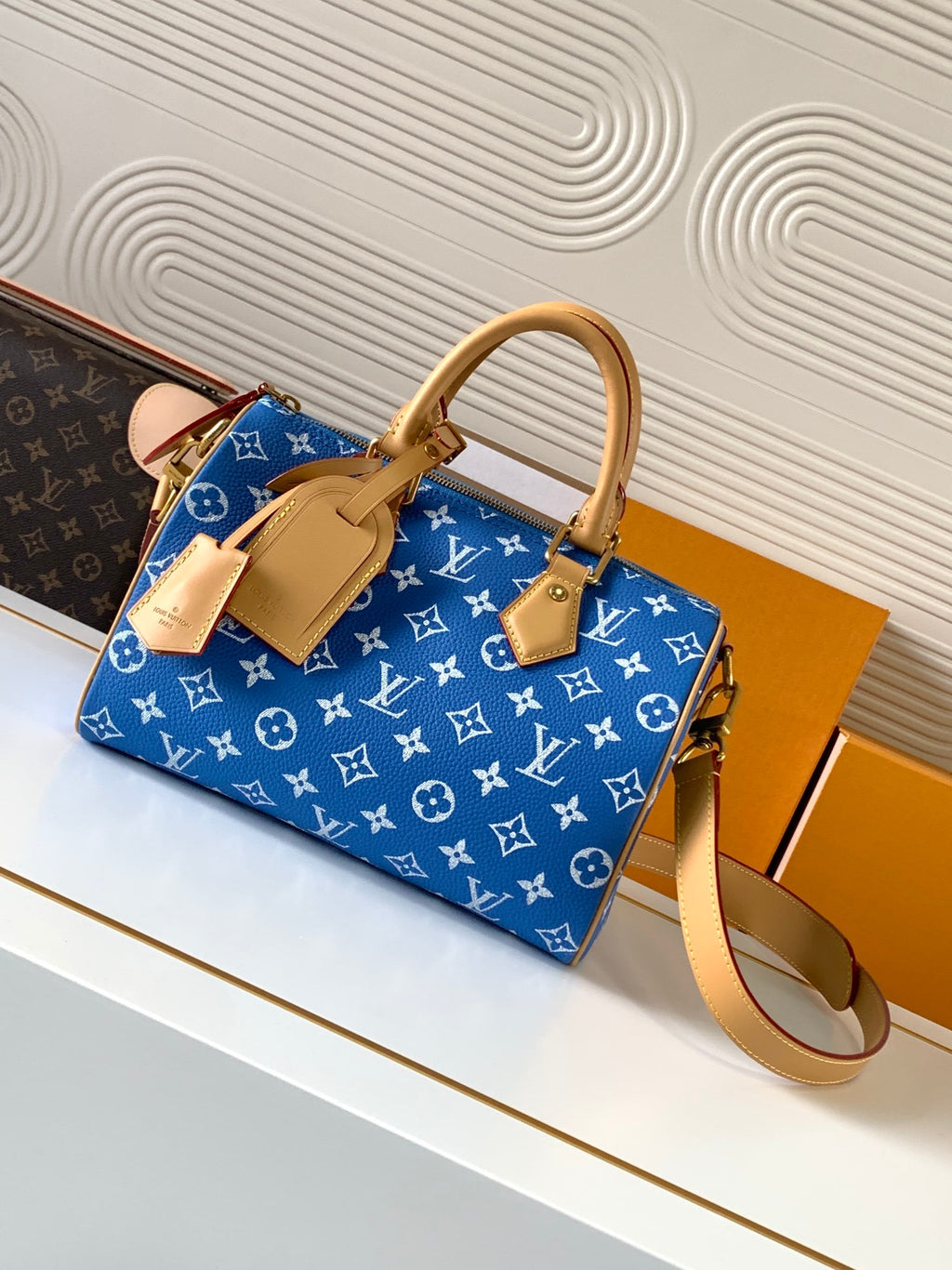 LV WOMENS BAG