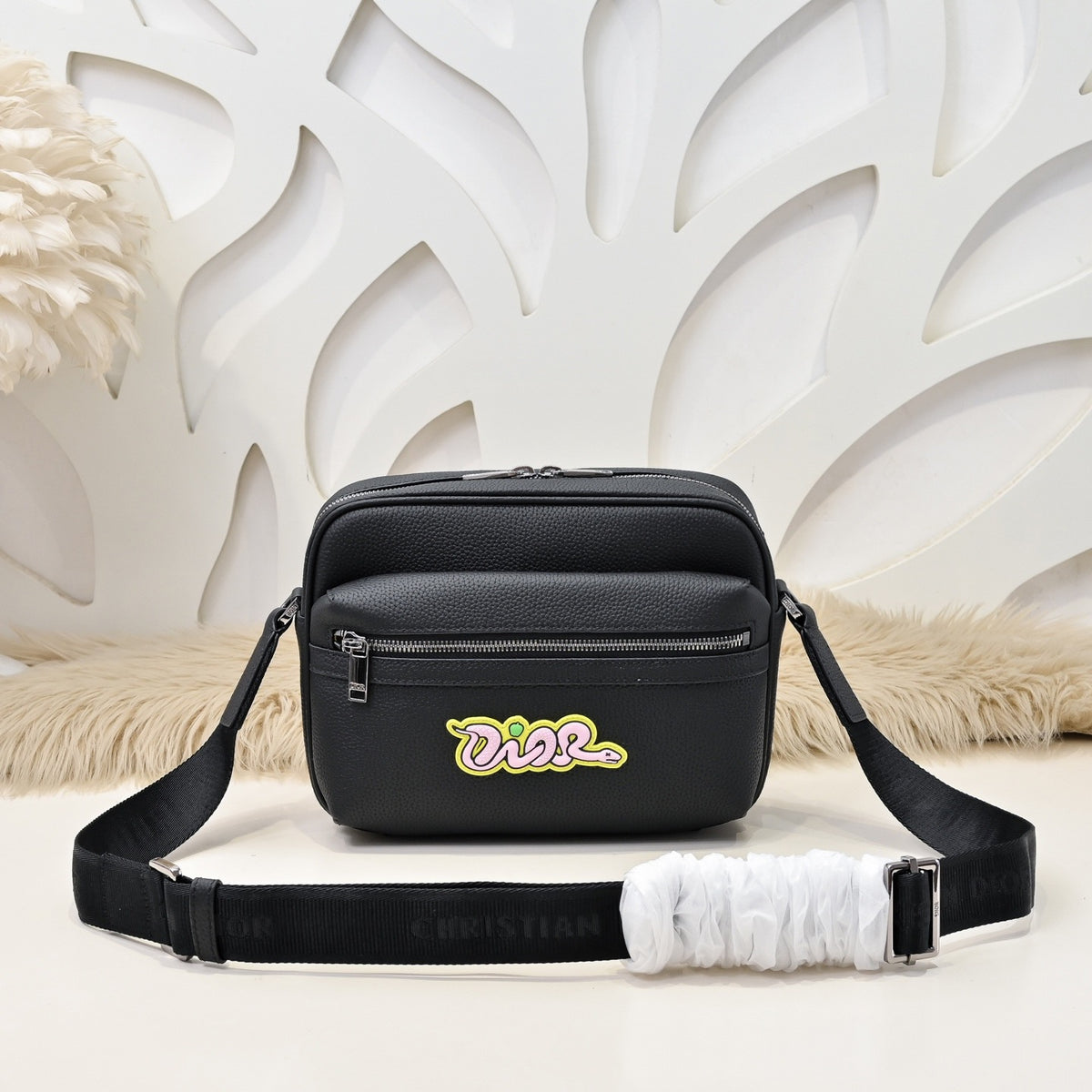 DIOR MESSENGER BAG