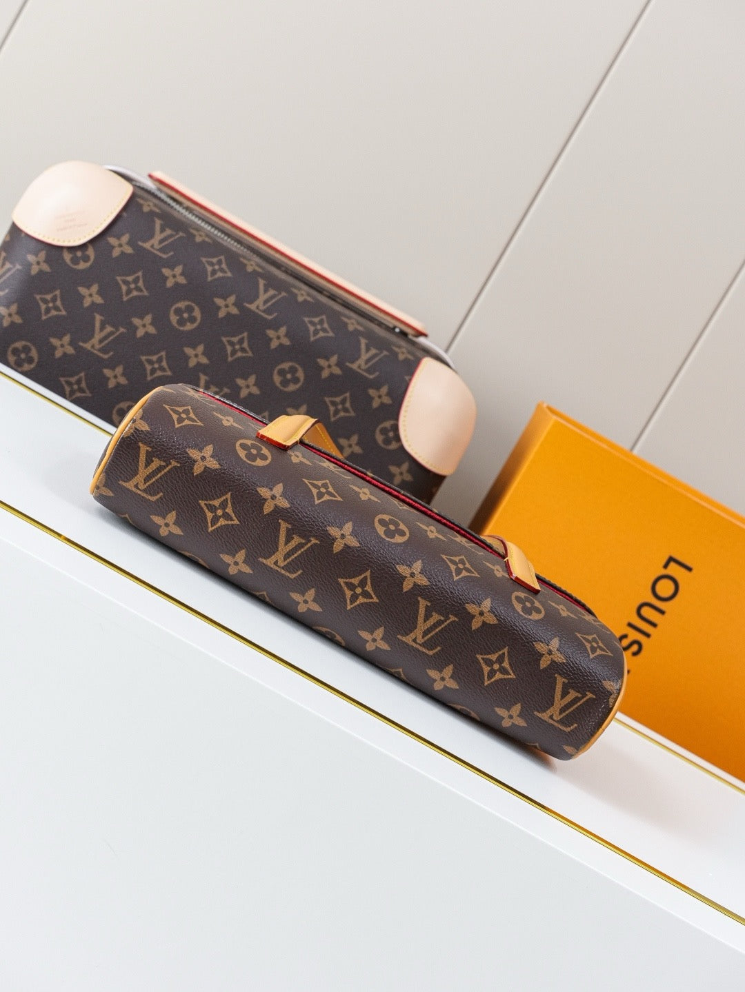 LV WOMENS BAG