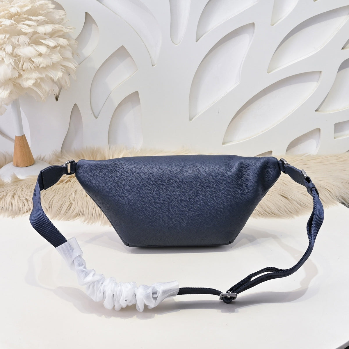 DIOR MESSENGER BAG