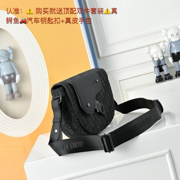 DIOR MESSENGER BAG