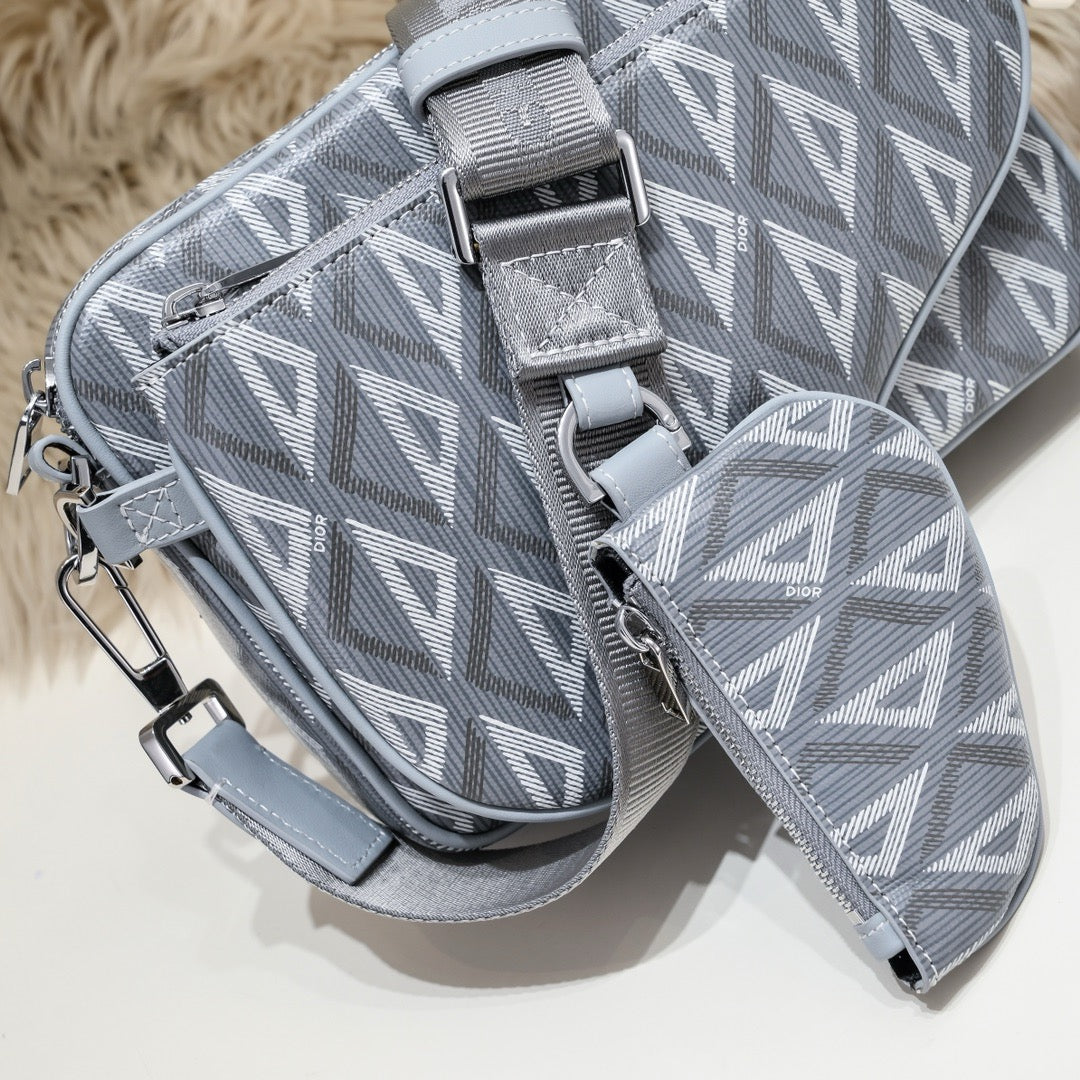 DIOR MESSENGER BAG