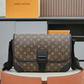 LV MESSENGER BAG