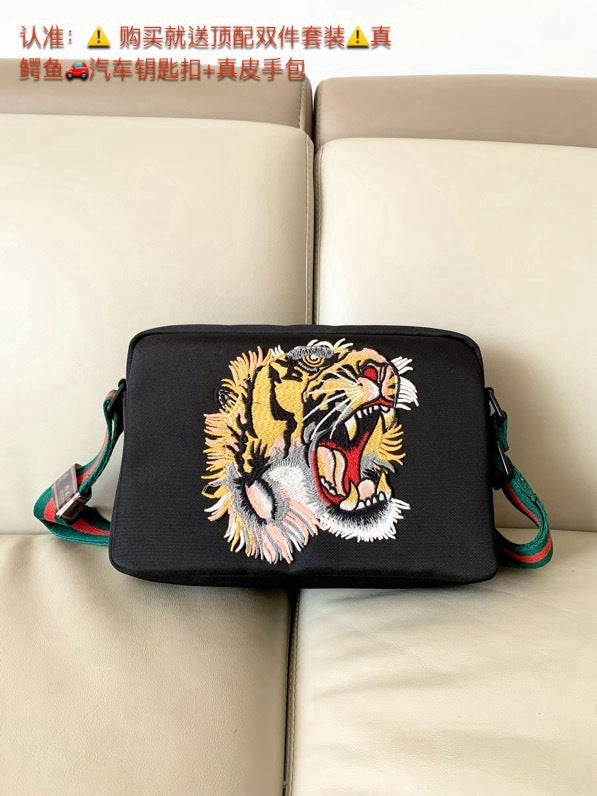 GUCCI MESSENGER BAG