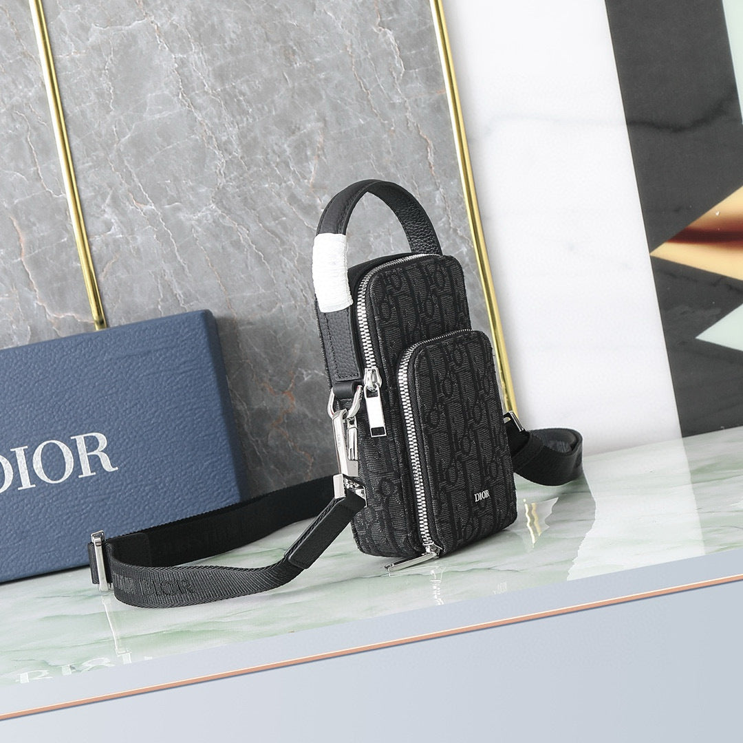 DIOR MESSENGER BAG