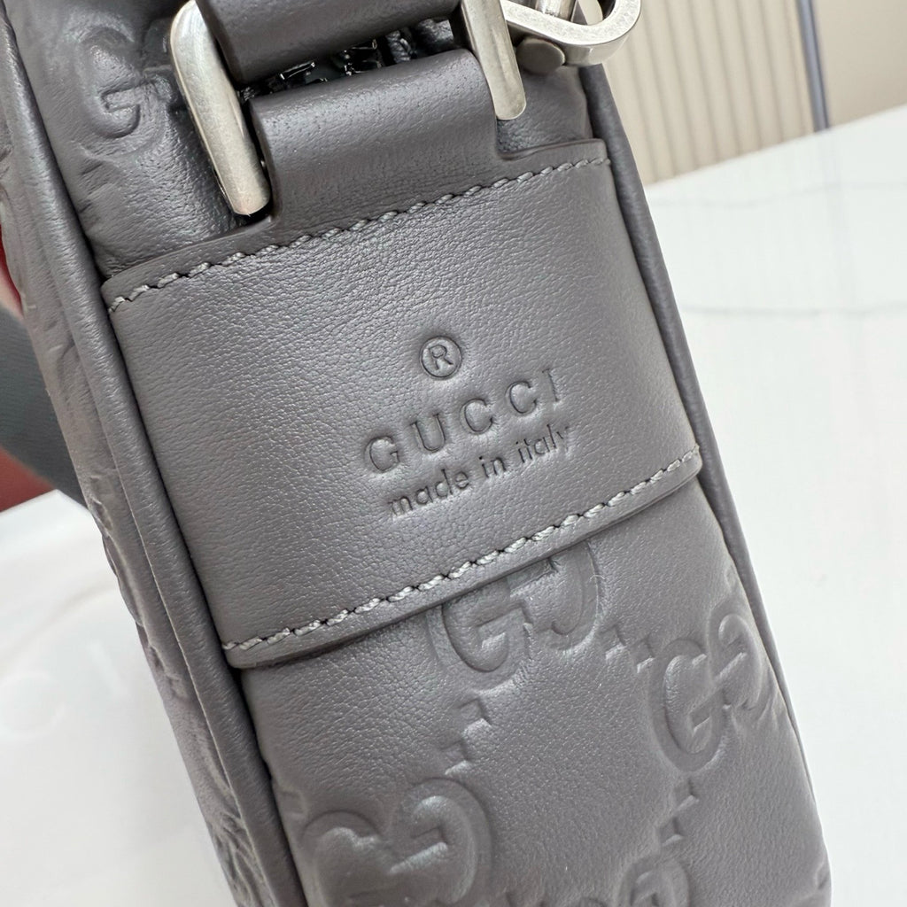 GUCCI MESSENGER BAG