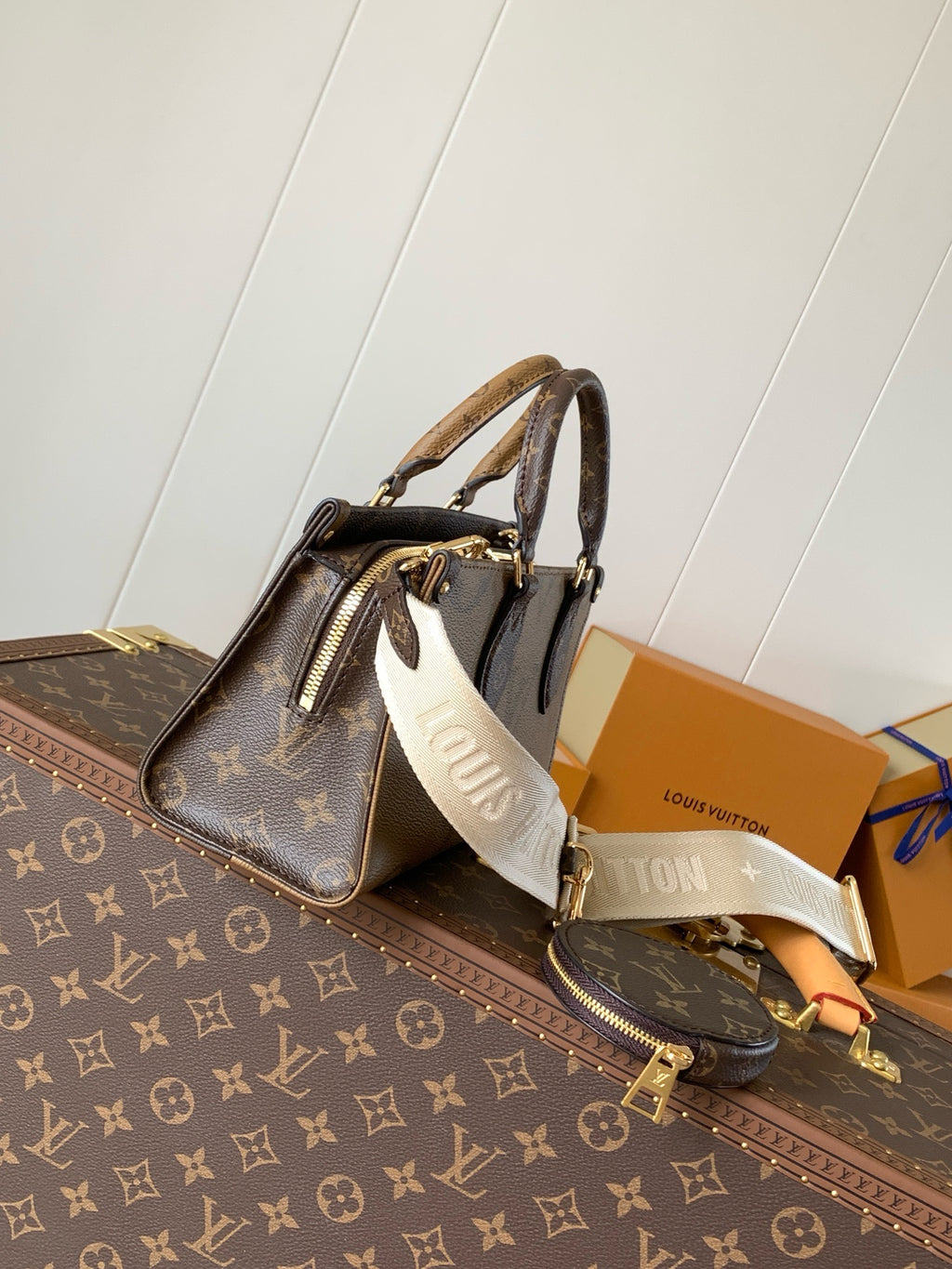 LV WOMENS BAG