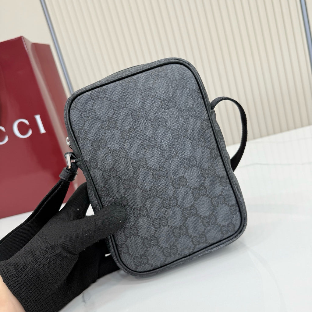 GUCCI MESSENGER BAG