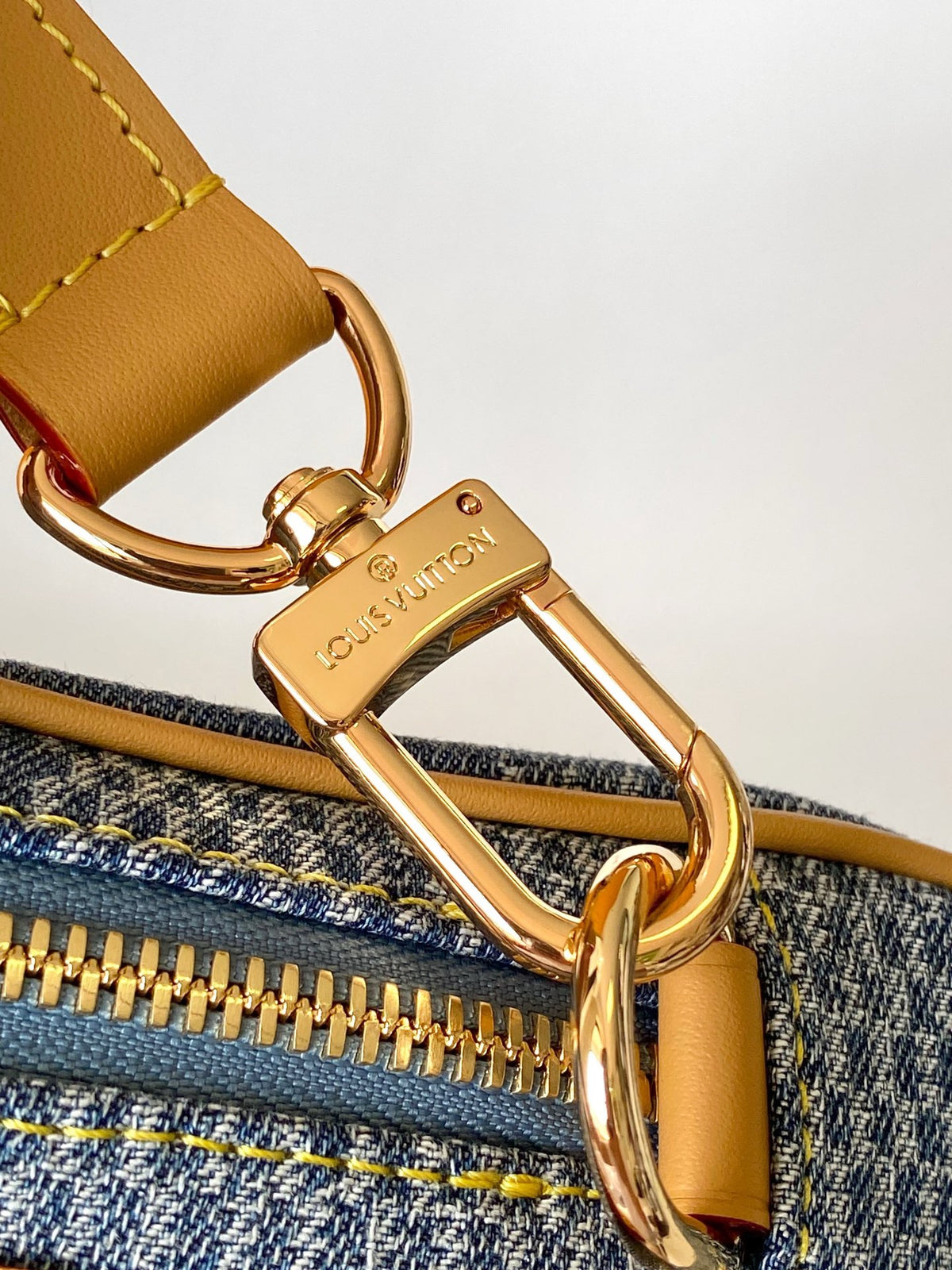 LV WOMENS BAG