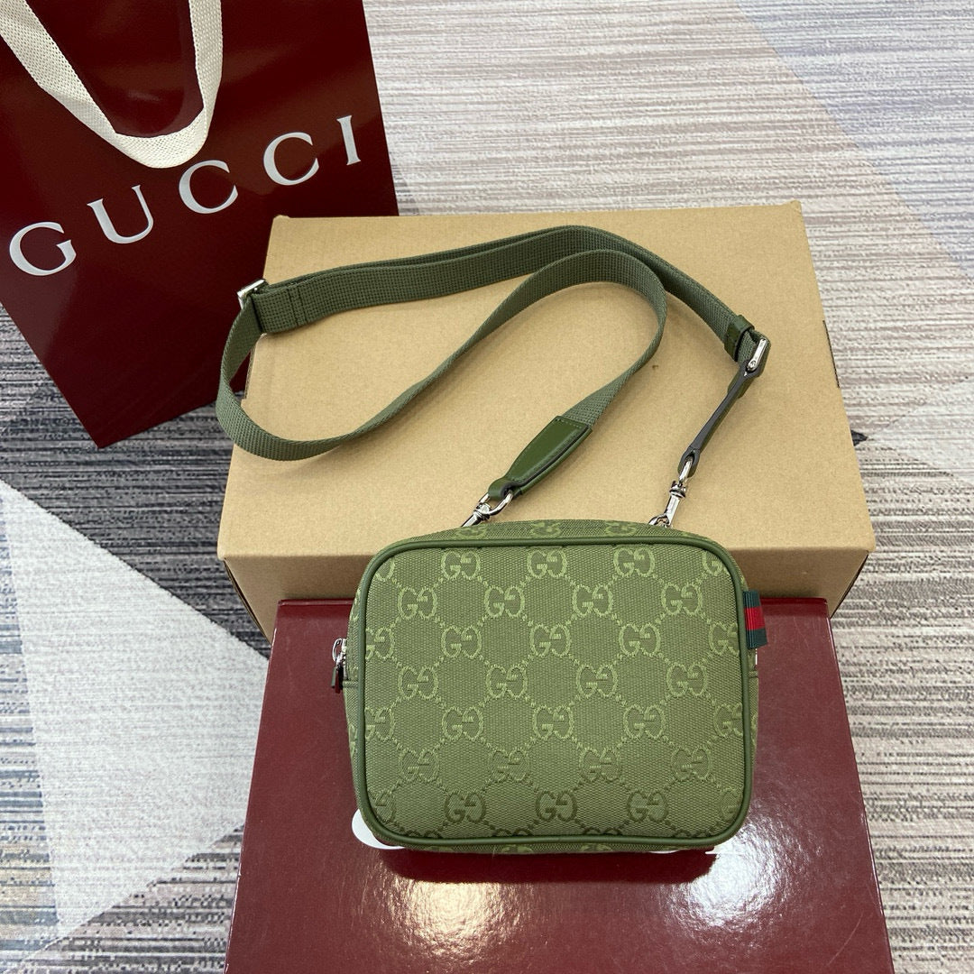 GUCCI MESSENGER BAG