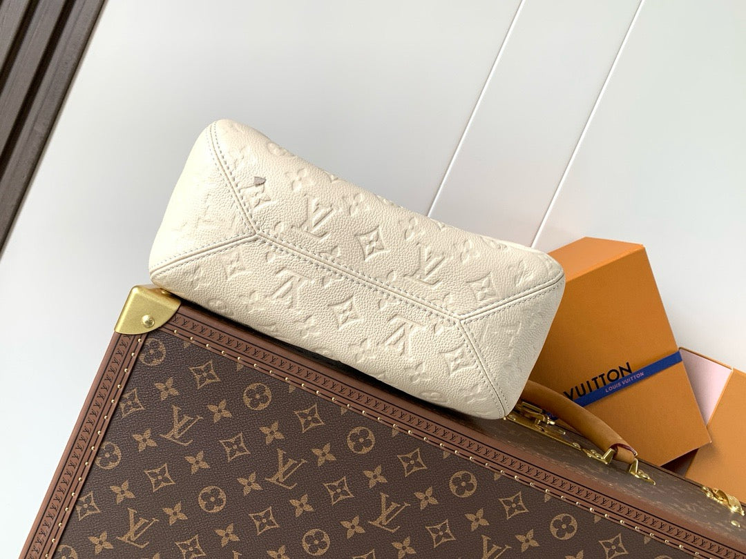 LV WOMENS BAG