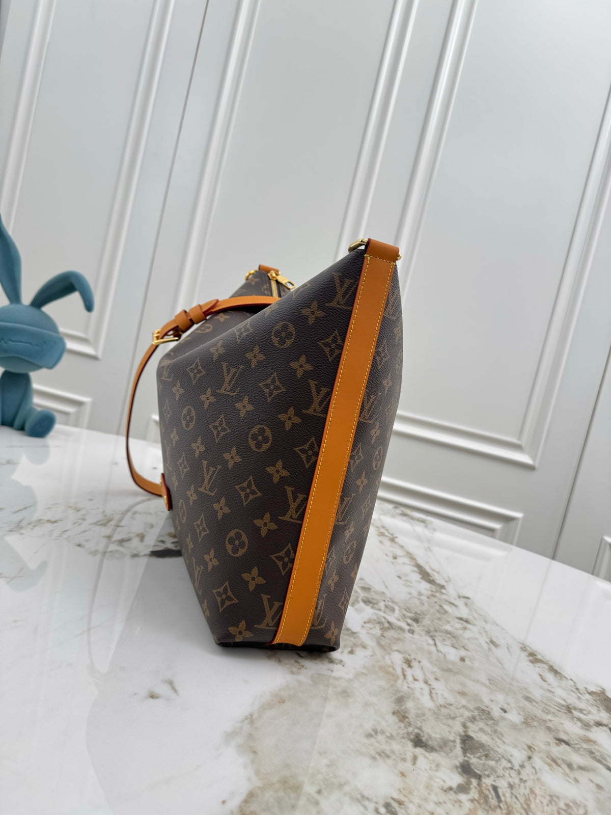 LV WOMENS BAG